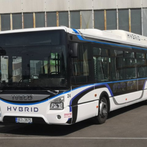 Hybridní autobus opět v Pardubicích