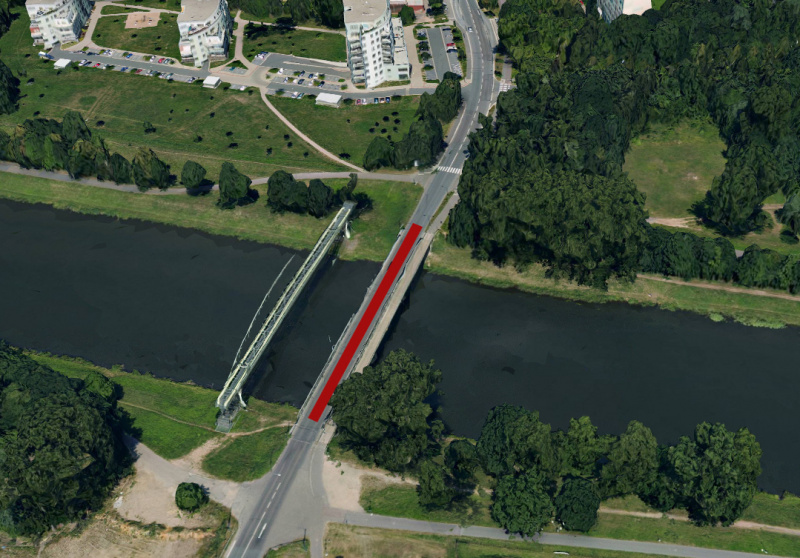 letecký snímek mostu s vyznačenou částí, která je uzavřená